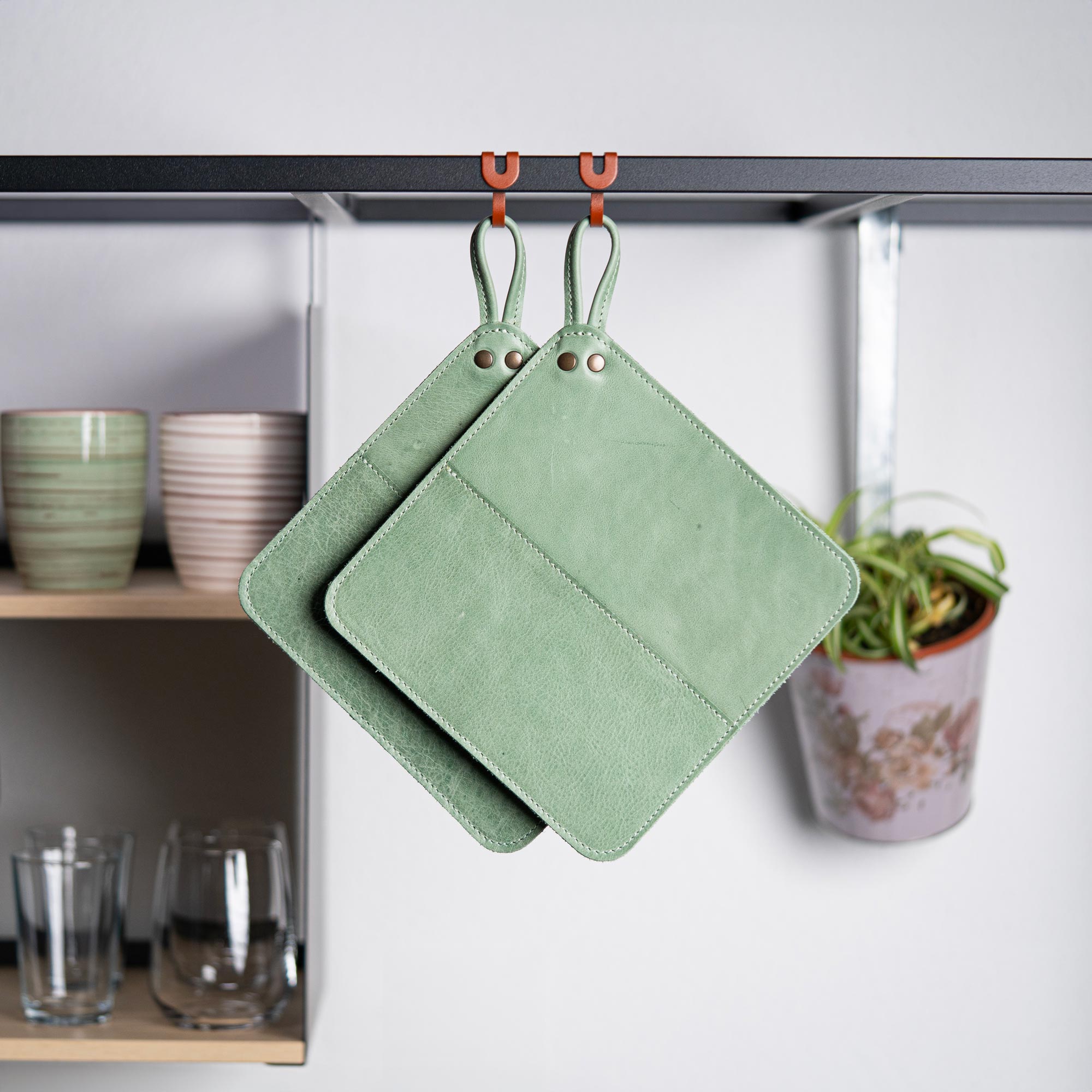 2x maniques de cuisine en cuir 11