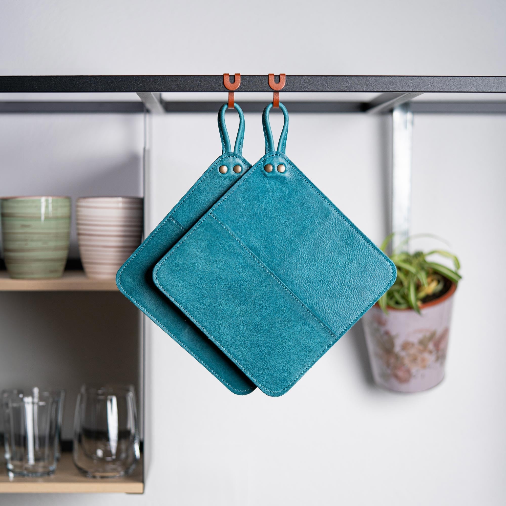 2x maniques de cuisine en cuir 9