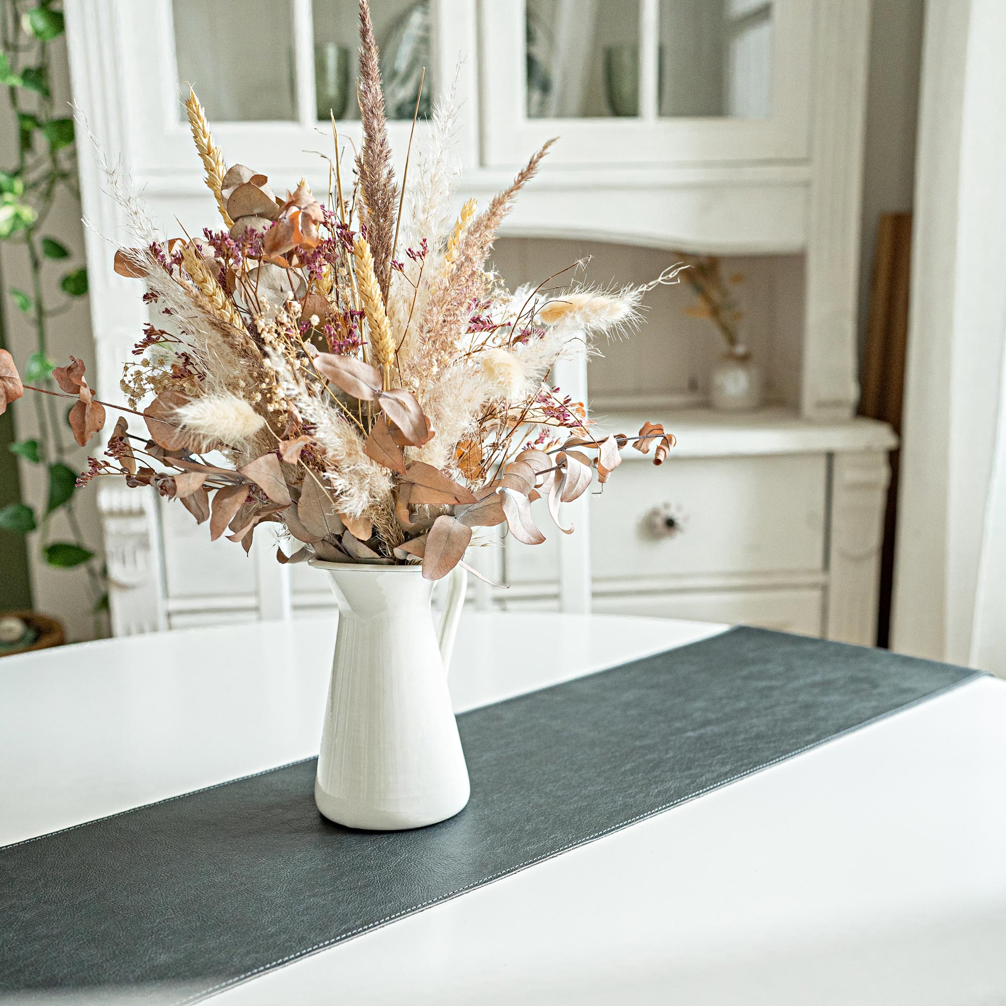 Chemin de Table en Cuir Nappa Italien – Élégance Artisanale et Design Unique pour Décoration Intérieure 1