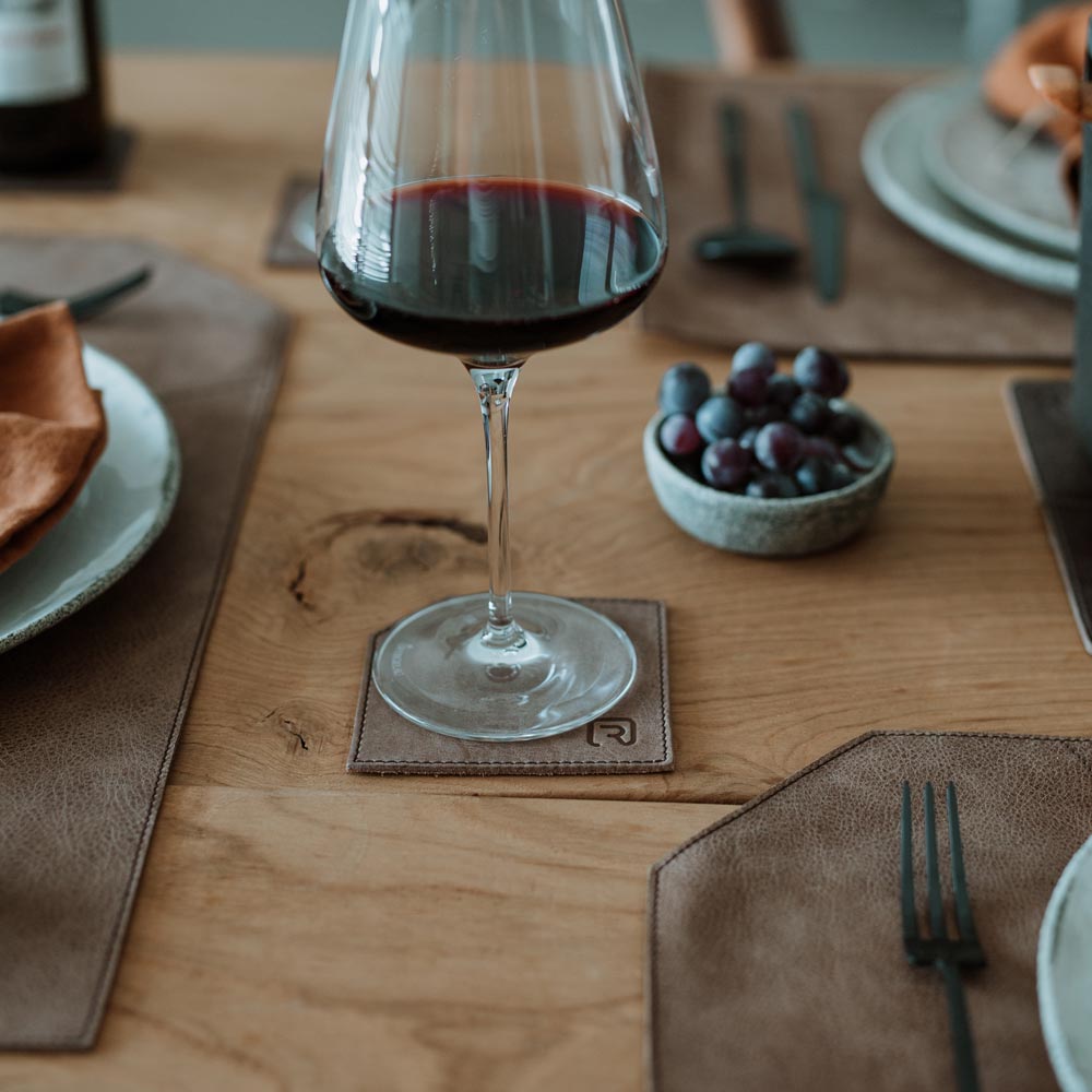 Dessous de Verre en Cuir Nappa, Ensemble de 6 Pièces Antidérapantes et Élégantes, Fabrication Artisanale, Idéal pour Toutes Surfaces 2