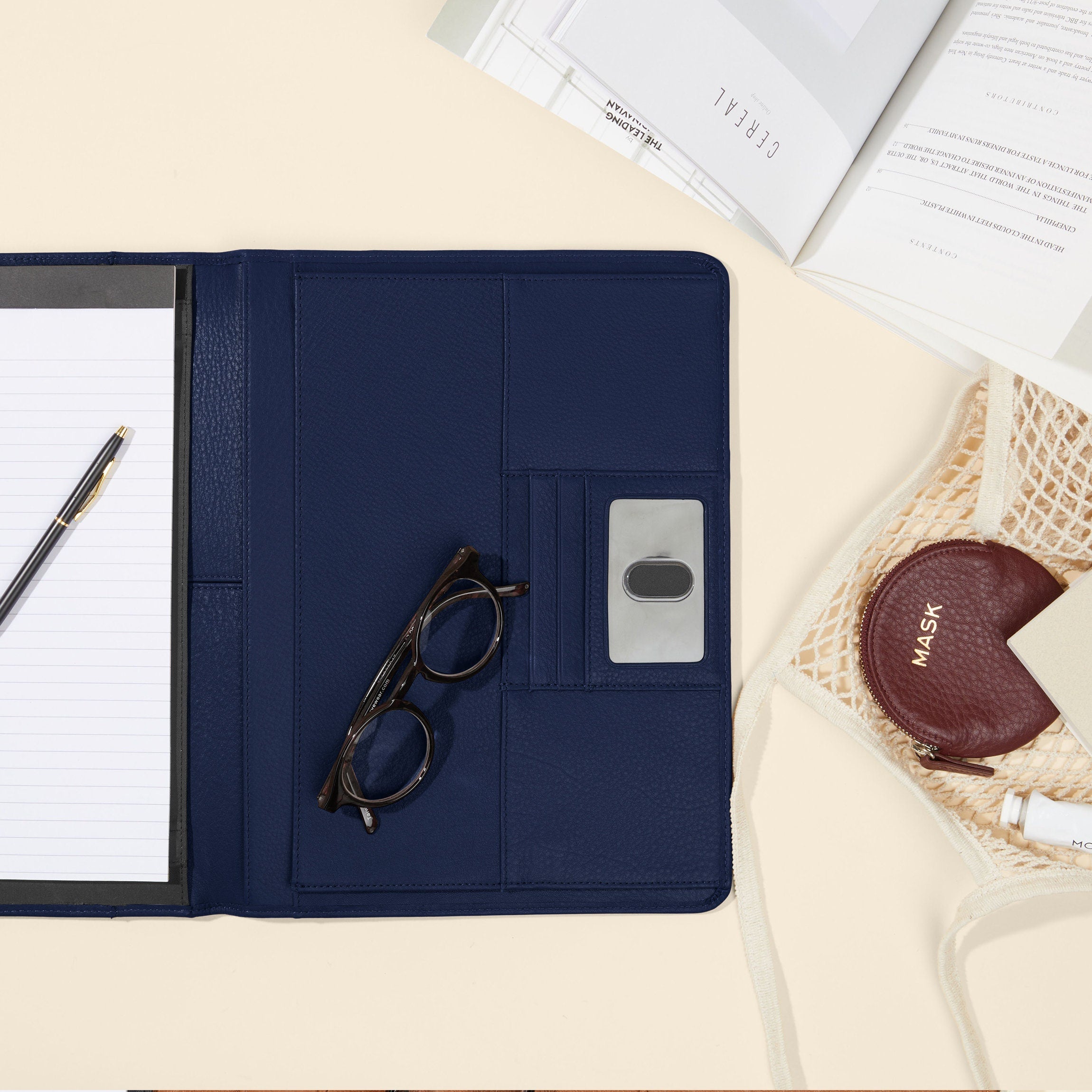 Étui folio de luxe pour gaucher bleu marine 1