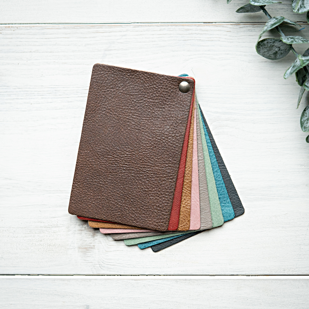 Nuancier de Cuir Naturel avec Échantillons de Couleurs Authentiques – 10 Teintes Variées, Finition Cirée, Idéal pour Maroquinerie 0