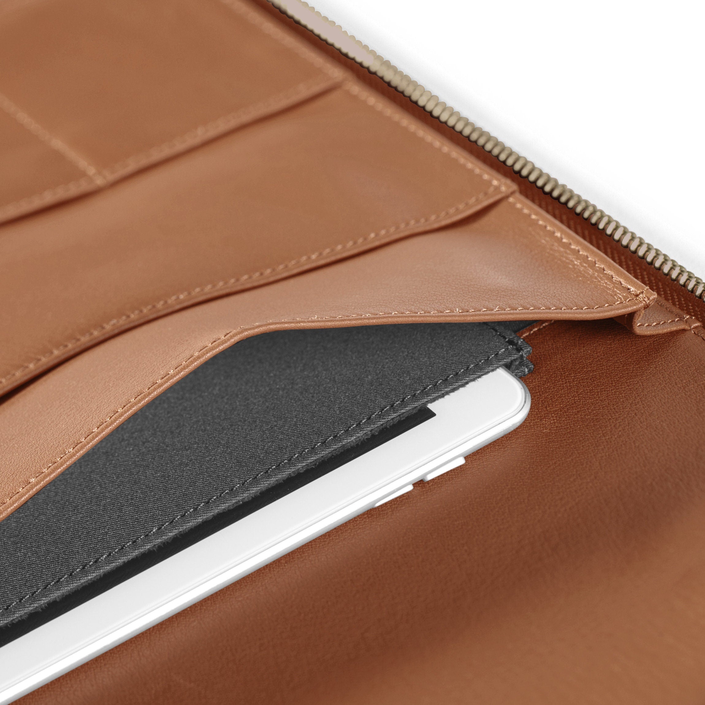 Portefeuille zippé pour gaucher, couleur cognac 4