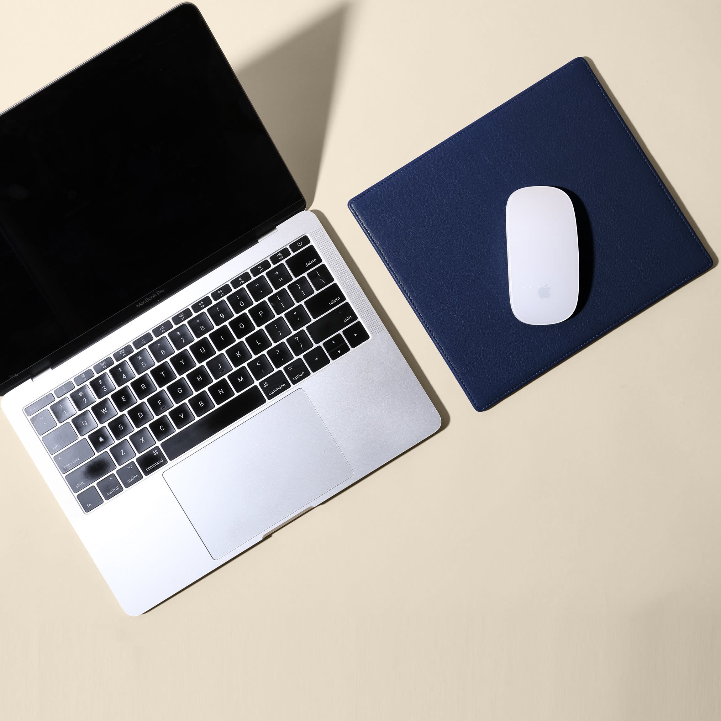 Tapis de souris classique bleu marine 1